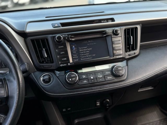 Used 2017 Toyota RAV4 XLE AWD/4WD image 31