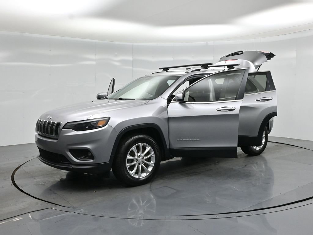 Used 2019 Jeep Cherokee Latitude w/ Popular Appearance Group AWD/4WD image 25