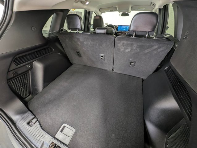 Certified 2023 Ford Escape SE w/ Class II Trailer Tow Package FWD image 19