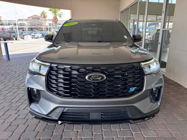 Certified 2025 Ford Explorer ST AWD/4WD image 8