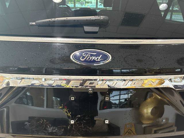 Certified 2018 Ford Expedition Max Limited w/ Equipment Group 302A AWD/4WD image 31
