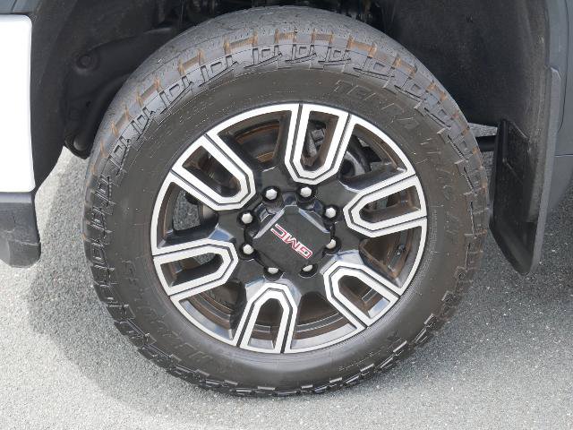 Used 2021 GMC Sierra 2500 AT4 w/ Snow Plow Prep/Camper Package AWD/4WD image 9