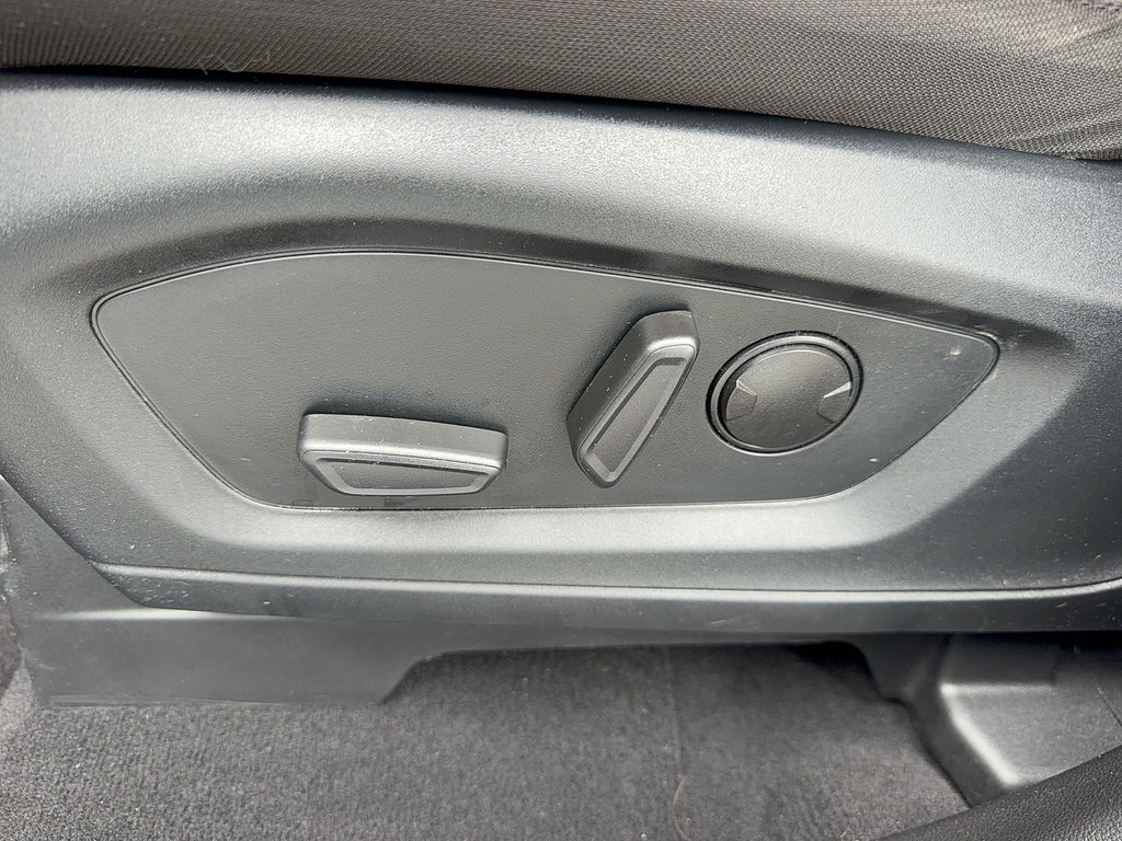 Certified 2022 Ford Explorer XLT RWD image 34
