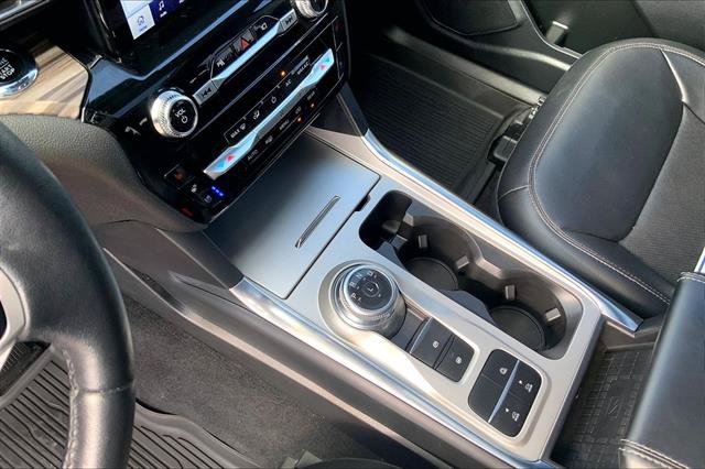 Certified 2023 Ford Explorer Limited w/ Limited Technology Package RWD image 17