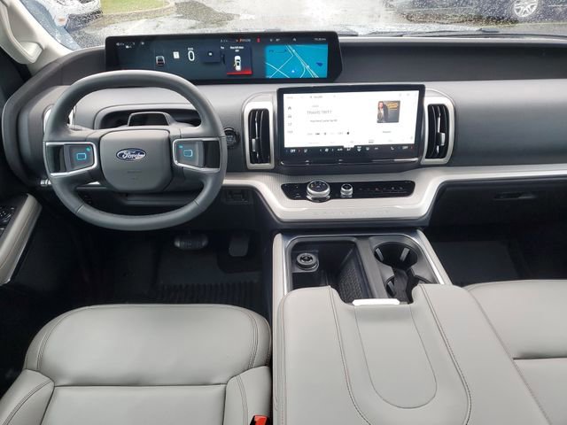 Certified 2025 Ford Expedition Active AWD/4WD image 28