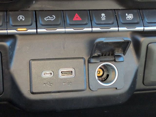 Used 2022 Chevrolet Silverado 1500 LT image 24