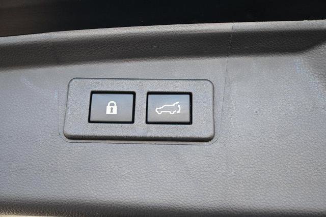 Used 2024 Subaru Outback Premium AWD/4WD image 13