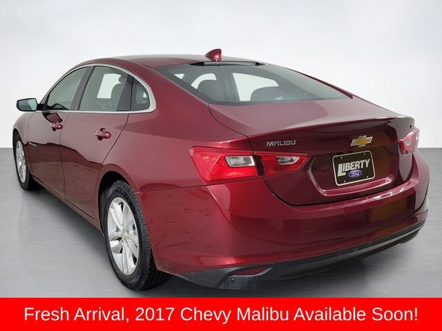 Used 2017 Chevrolet Malibu LT image 3