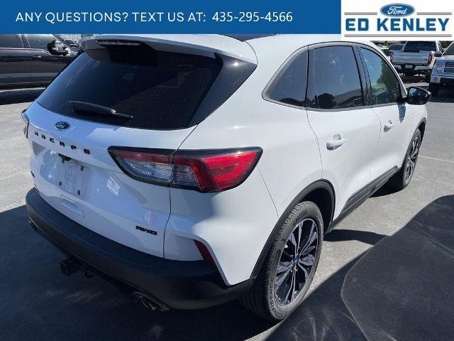 Certified 2022 Ford Escape SEL w/ SEL Stealth AWD Package image 4