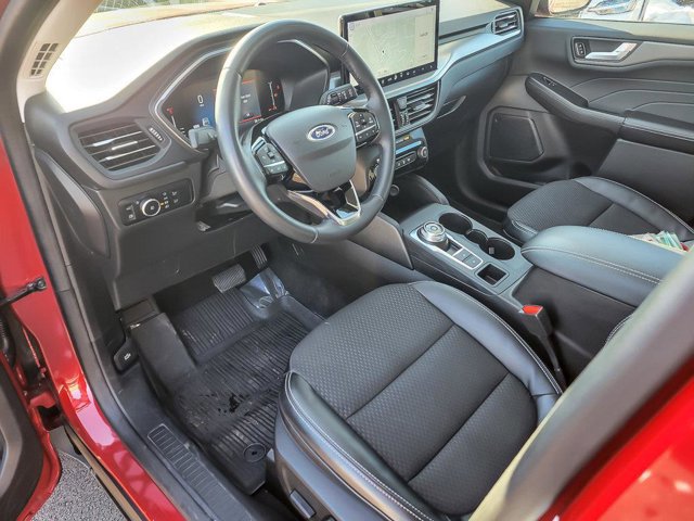 Certified 2023 Ford Escape SE w/ Class II Trailer Tow Package image 15