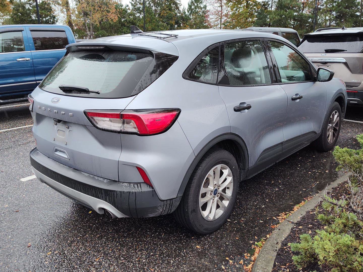 Certified 2022 Ford Escape S image 7