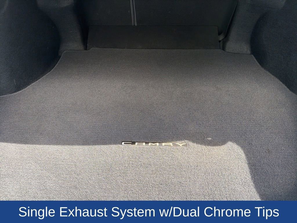 Used 2018 Toyota Camry SE image 10