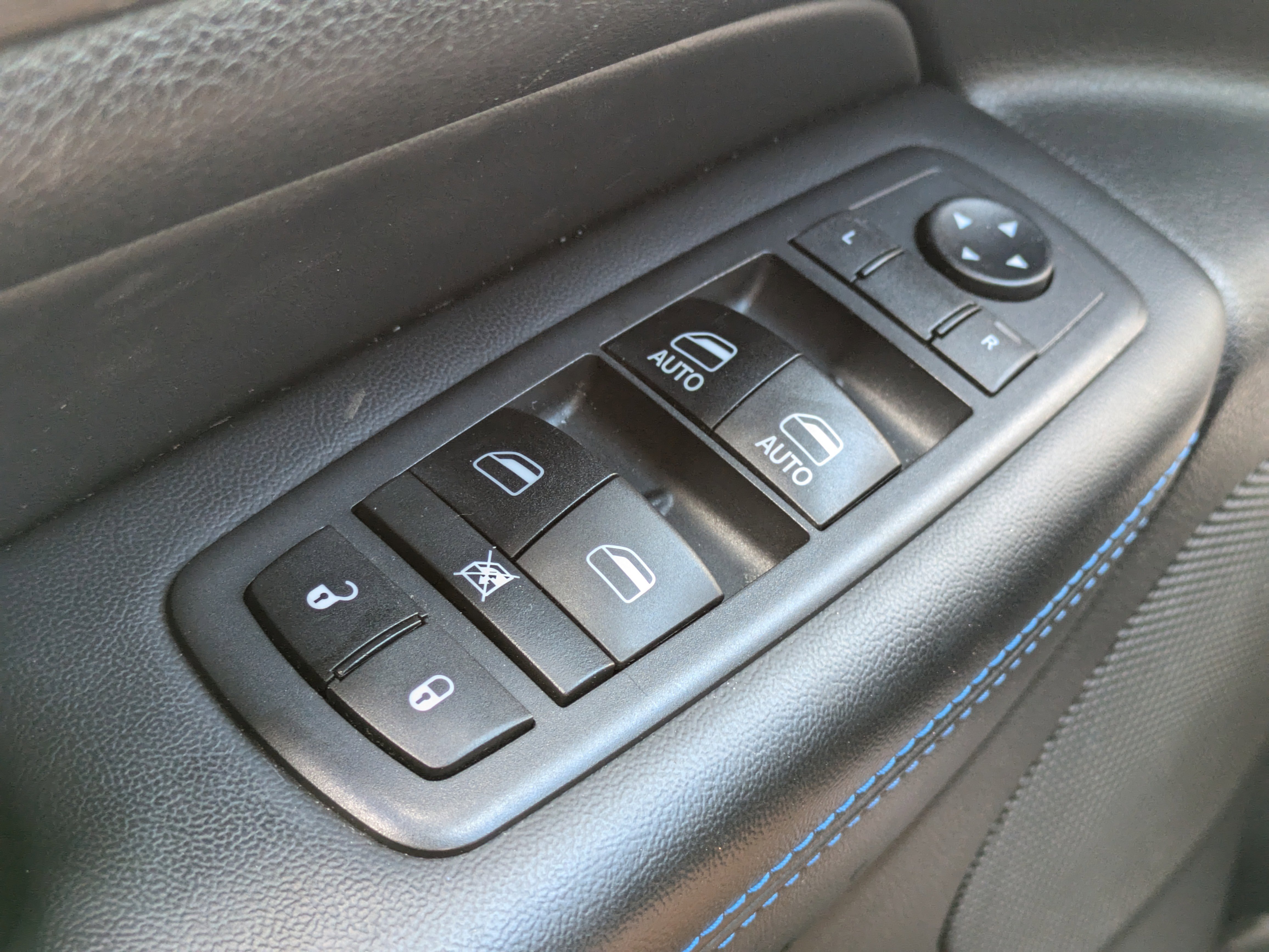 Used 2018 Jeep Grand Cherokee Laredo image 22