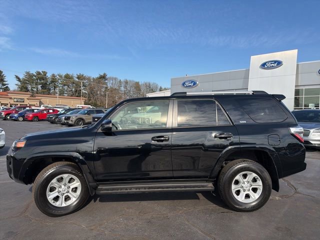 Used 2024 Toyota 4Runner SR5 Premium image 2