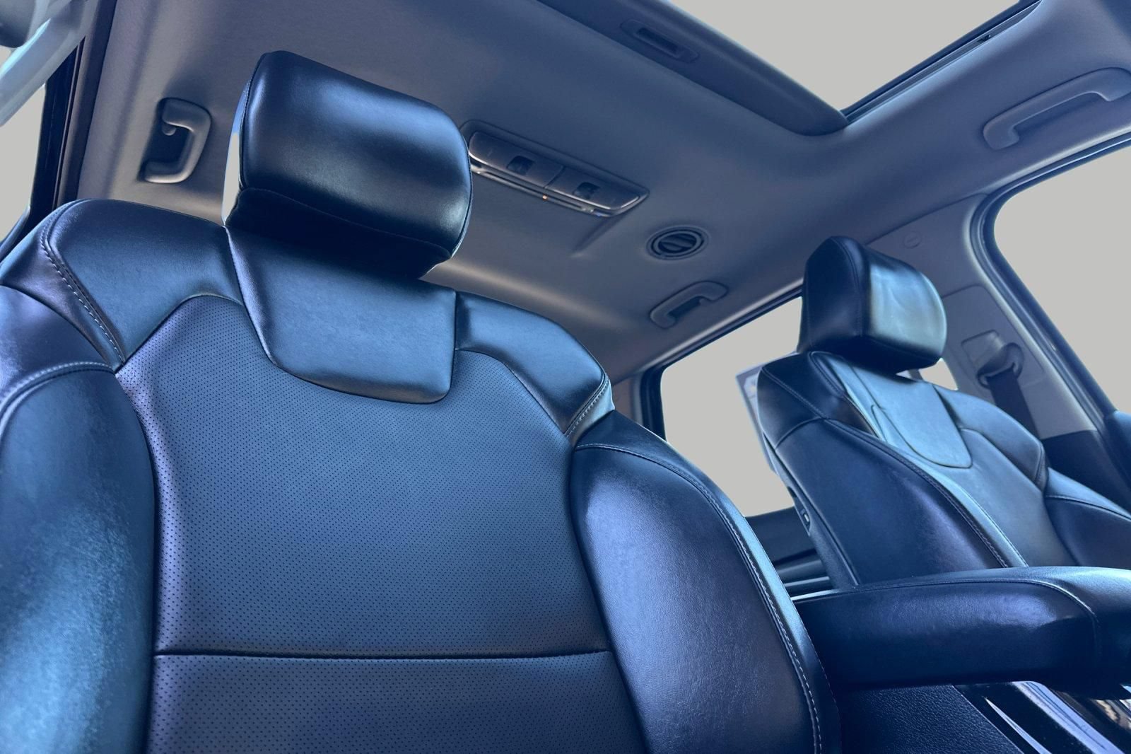 Used 2020 Kia Telluride S FWD image 17