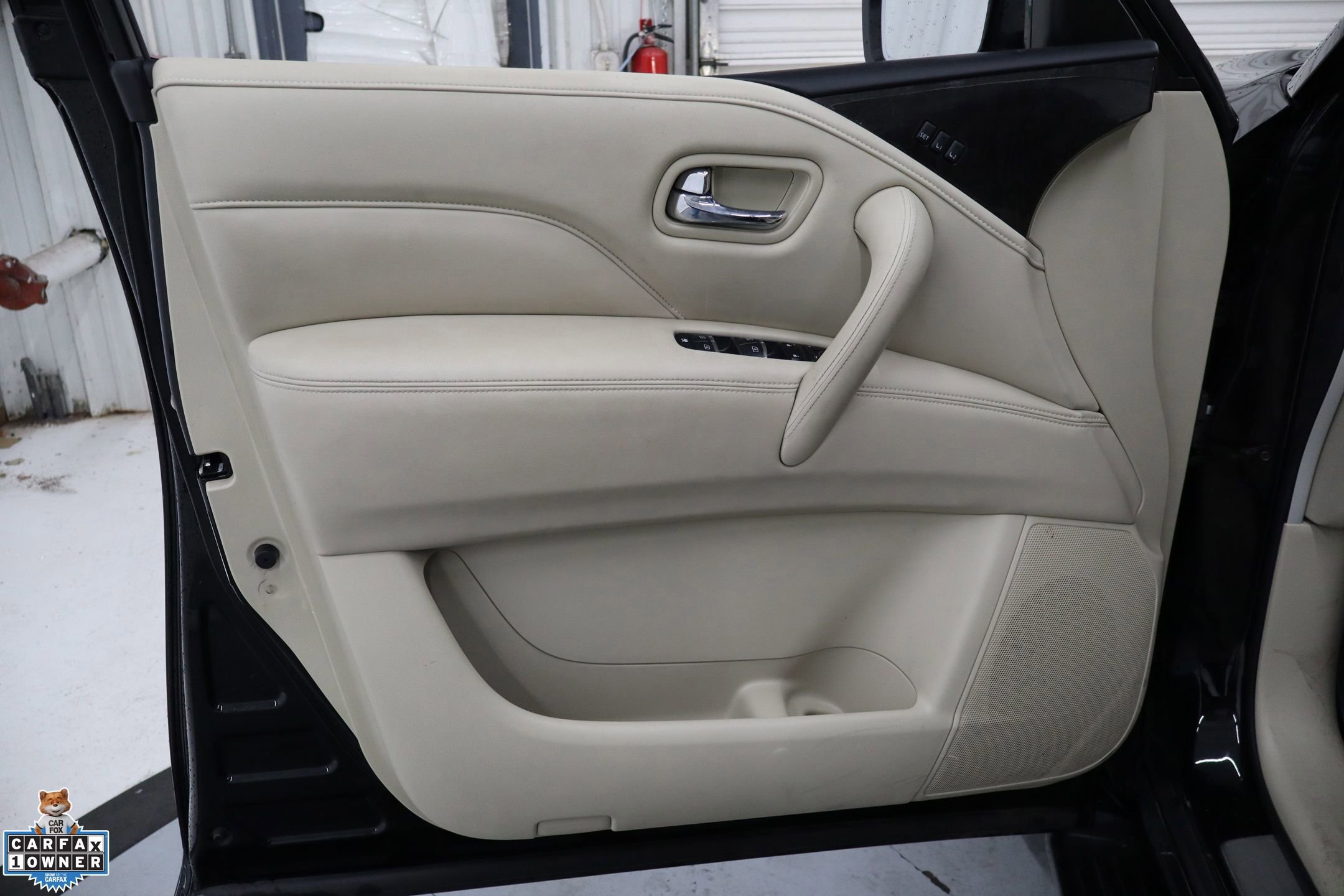 Used 2023 INFINITI QX80 Luxe w/ Cargo Package image 13
