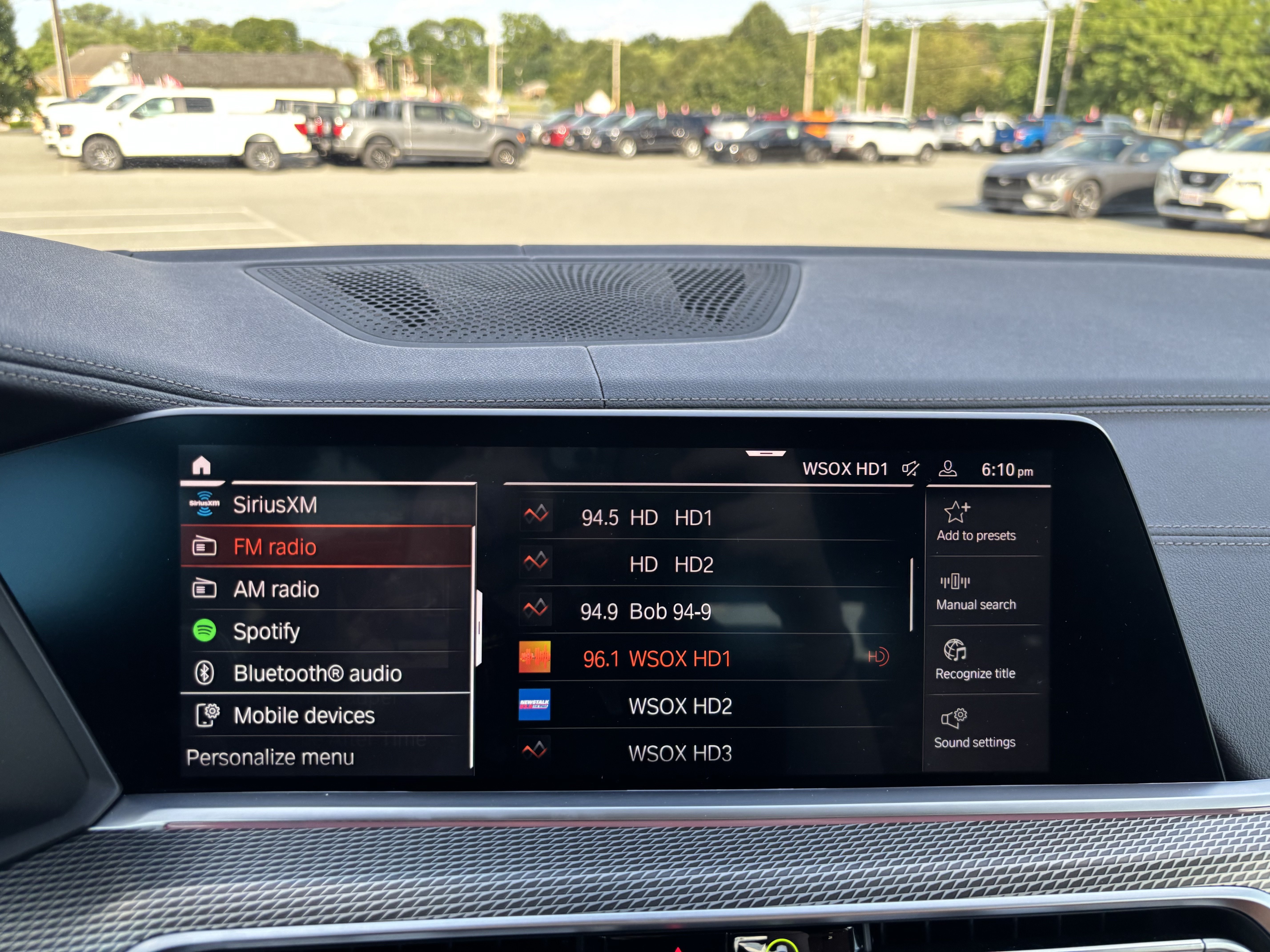 Used 2022 BMW X5 xDrive40i w/ M Sport Package AWD/4WD image 25