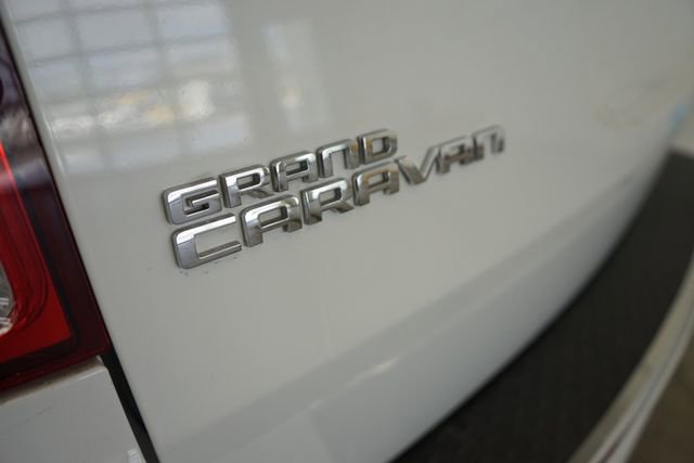 Used 2018 Dodge Grand Caravan SXT image 5