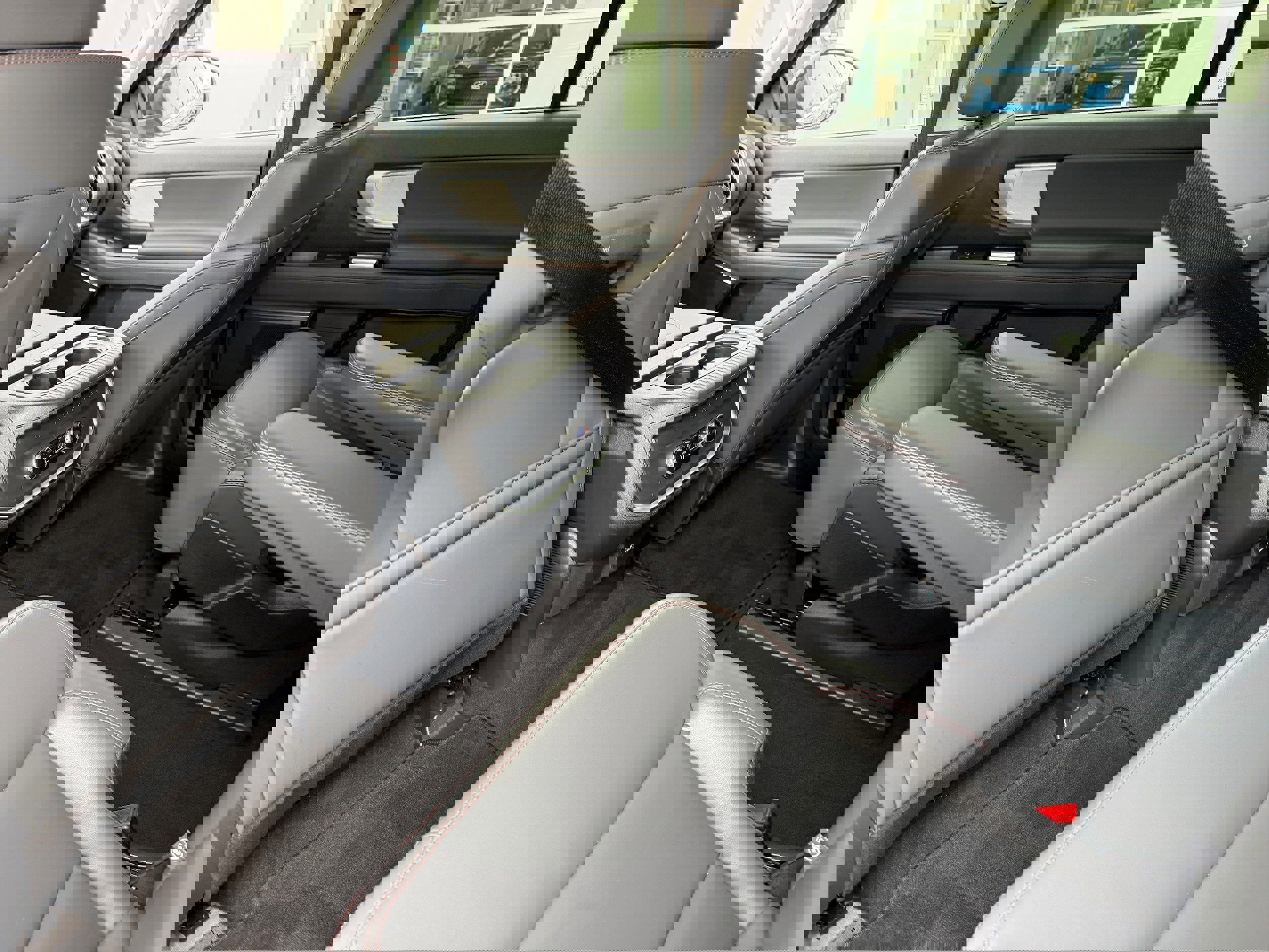 Certified 2025 Ford Expedition Active image 15