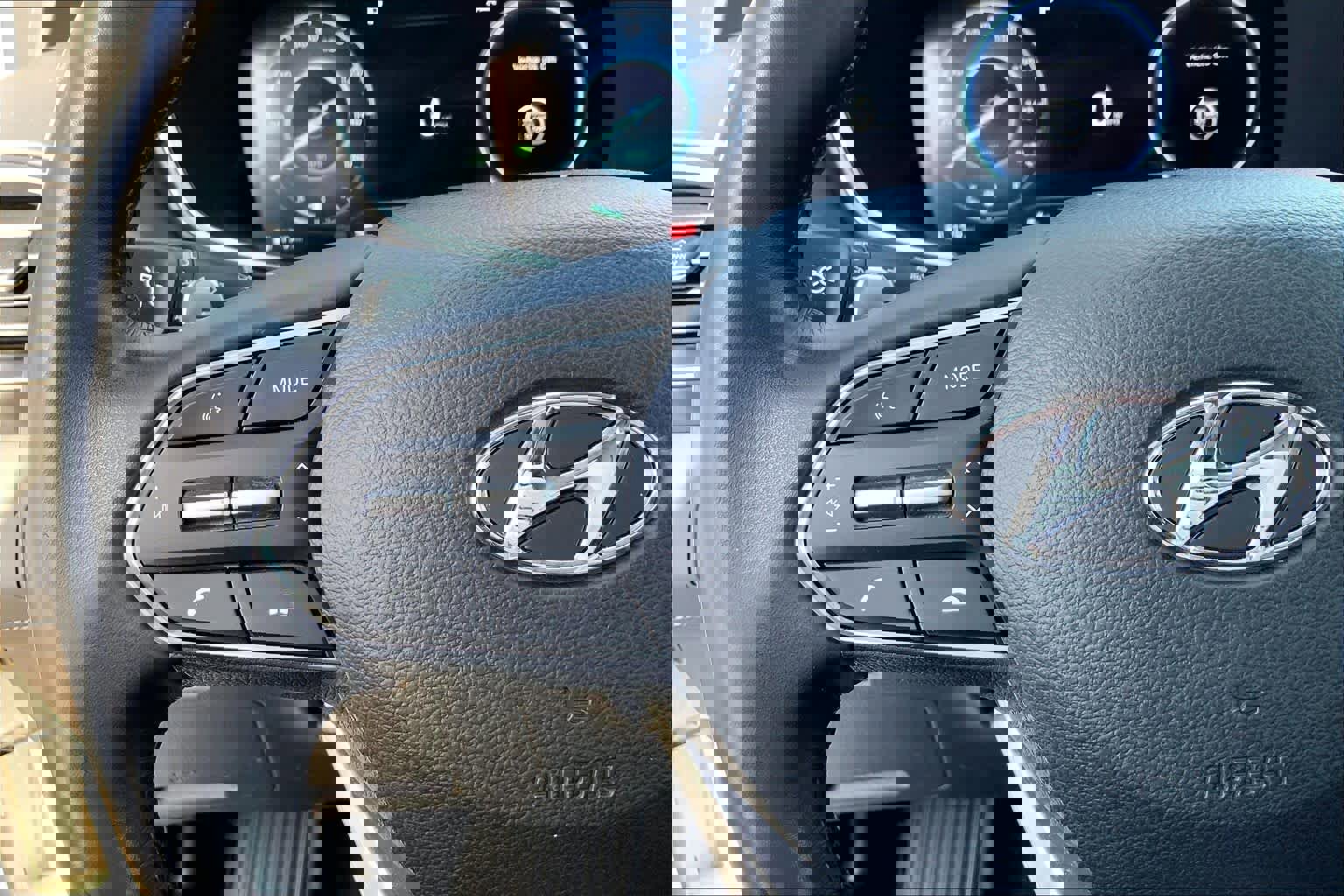 Used 2023 Hyundai Santa Fe Limited image 23