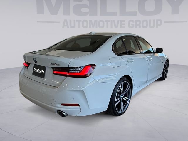 Used 2023 BMW 330e xDrive w/ Driving Assistance Package AWD/4WD image 5