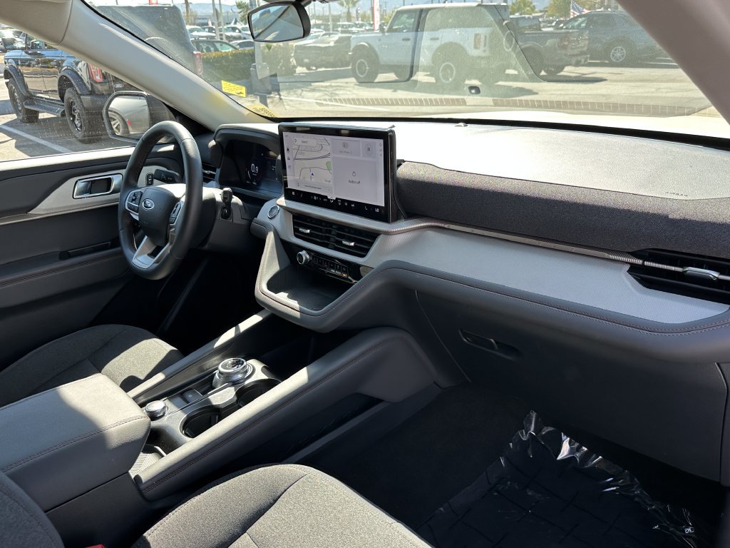 Certified 2026 Ford Explorer Active RWD image 15