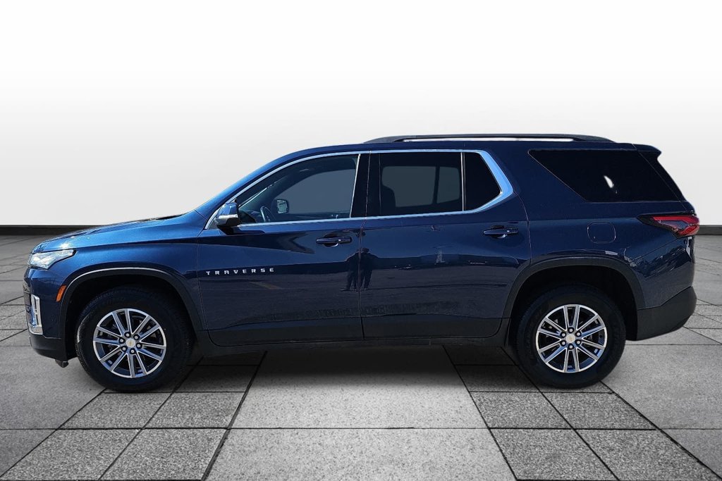Used 2023 Chevrolet Traverse LT FWD image 8