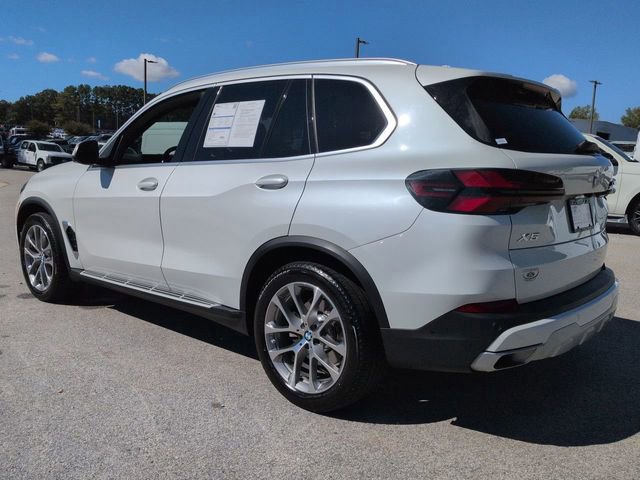 Used 2024 BMW X5 sDrive40i image 2