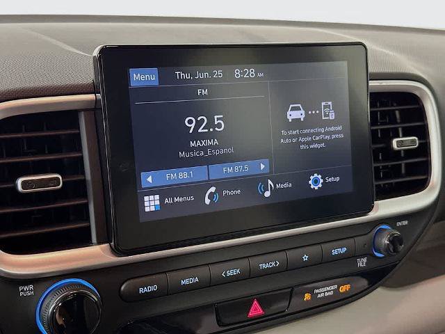 Used 2025 Hyundai Venue SEL FWD image 16
