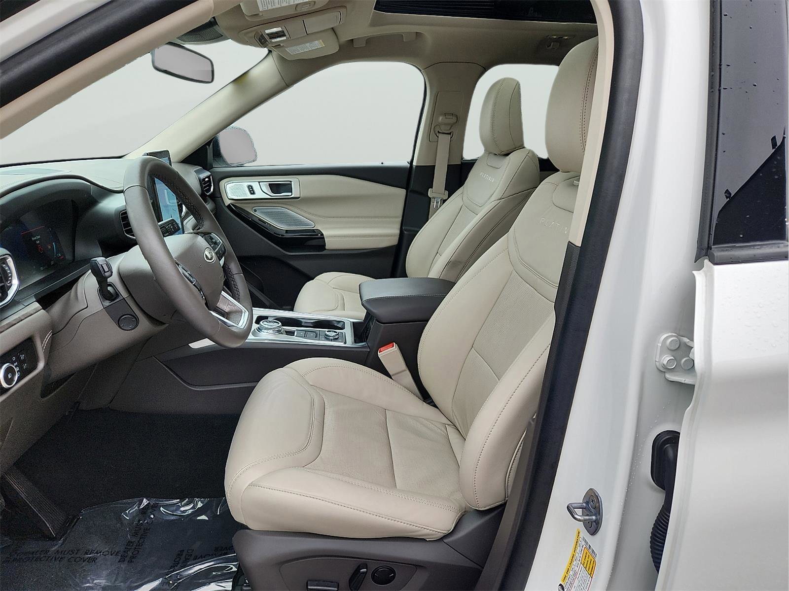 Certified 2023 Ford Explorer Platinum w/ Technology Package image 31