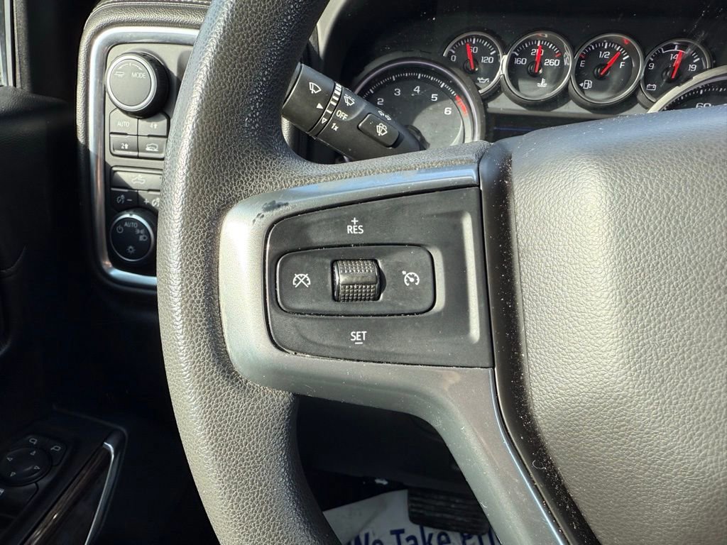 Used 2020 Chevrolet Silverado 1500 LT image 34