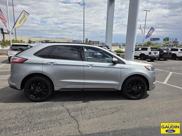 Certified 2023 Ford Edge ST-Line AWD/4WD image 8
