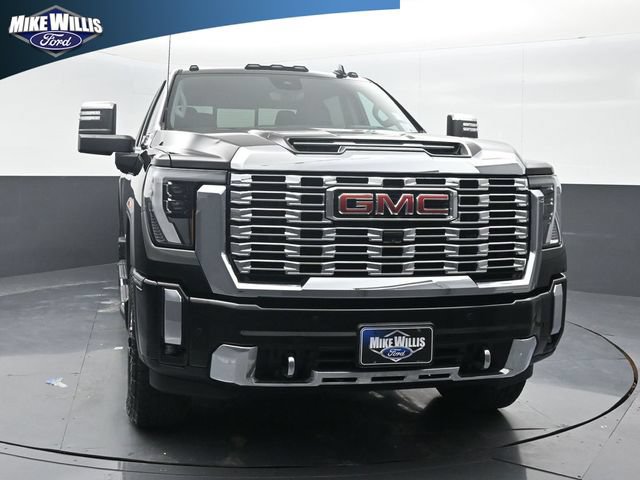 Used 2024 GMC Sierra 2500 Denali w/ Technology Package AWD/4WD image 2