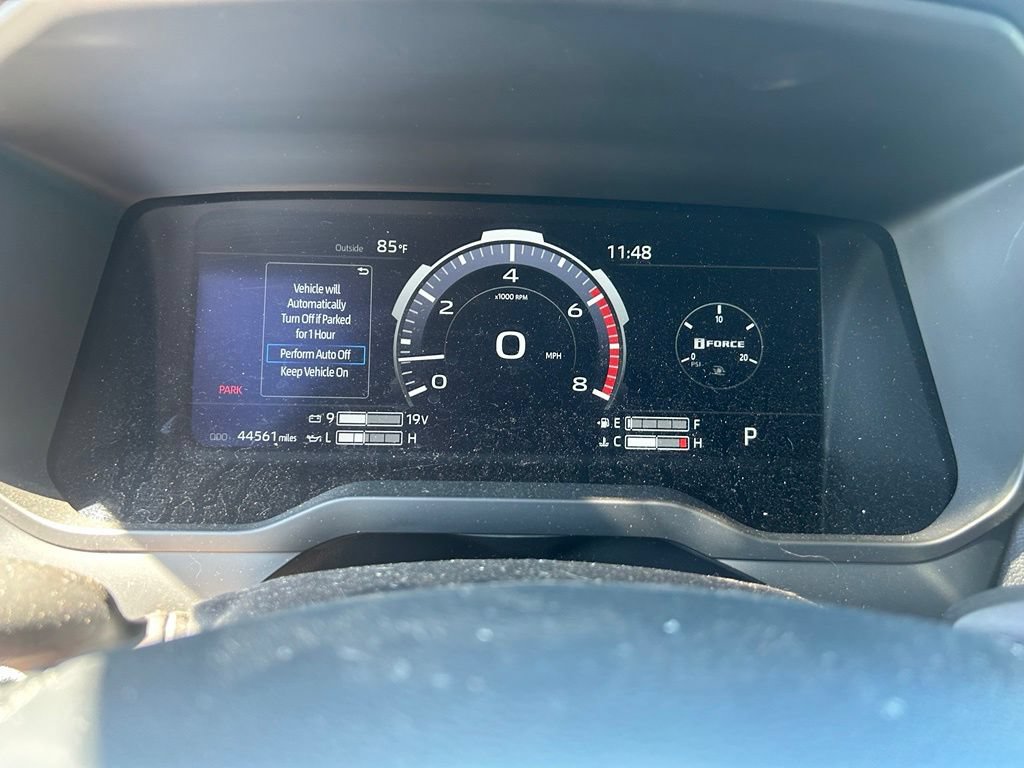 Used 2024 Toyota Tundra Limited AWD/4WD image 19