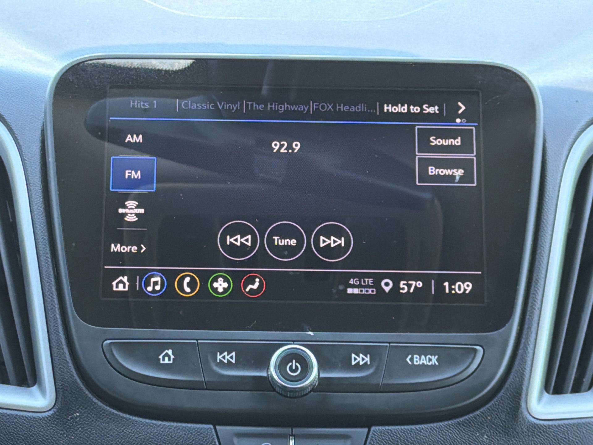 Used 2023 Chevrolet Malibu LT image 10