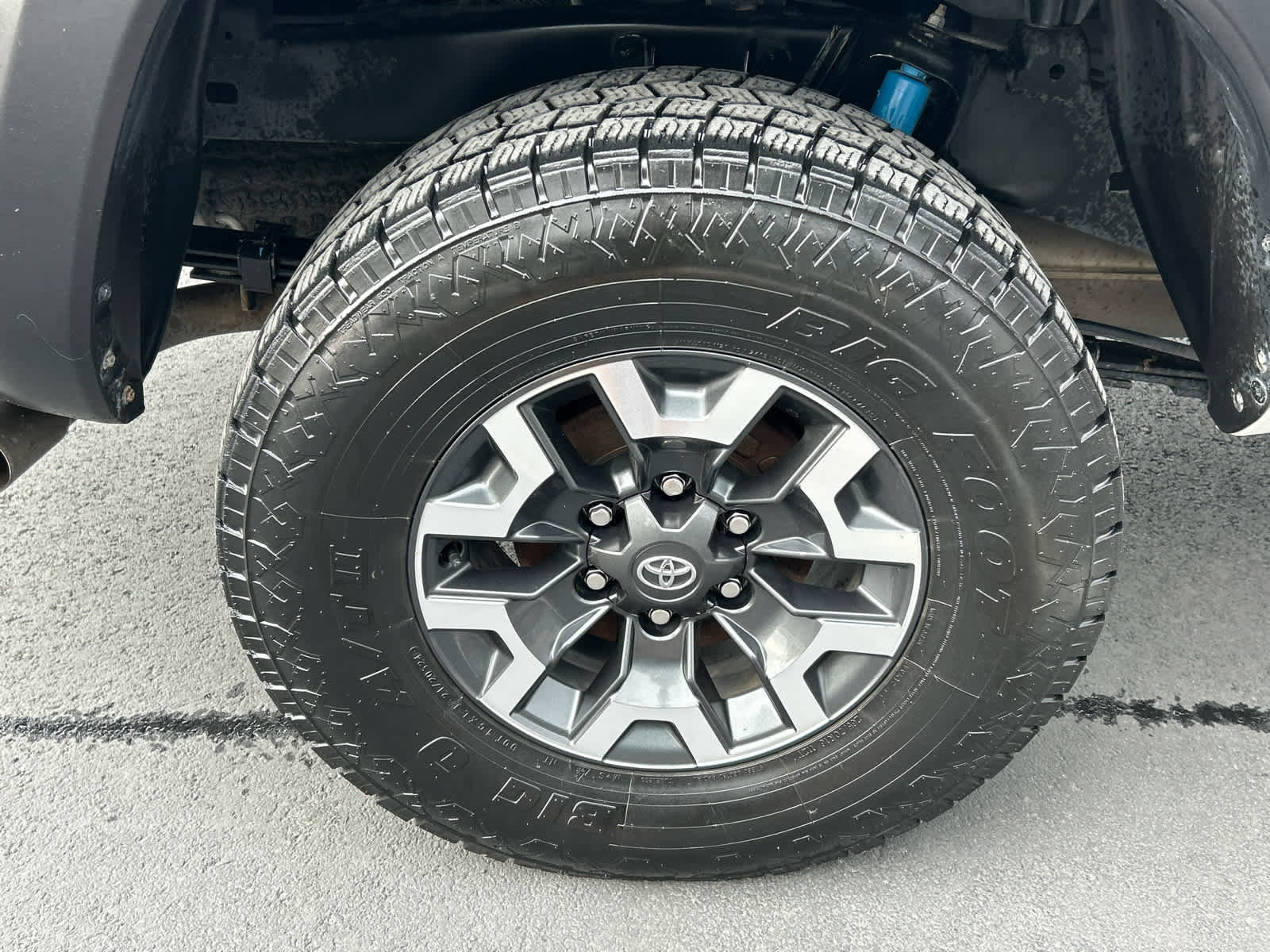 Used 2023 Toyota Tacoma TRD Off-Road image 16