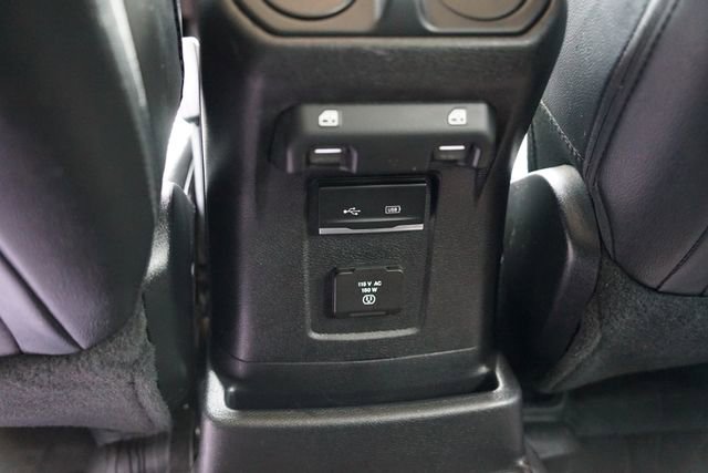 Used 2019 Jeep Wrangler Unlimited Sahara w/ Quick Order Package 24M Moab AWD/4WD image 9