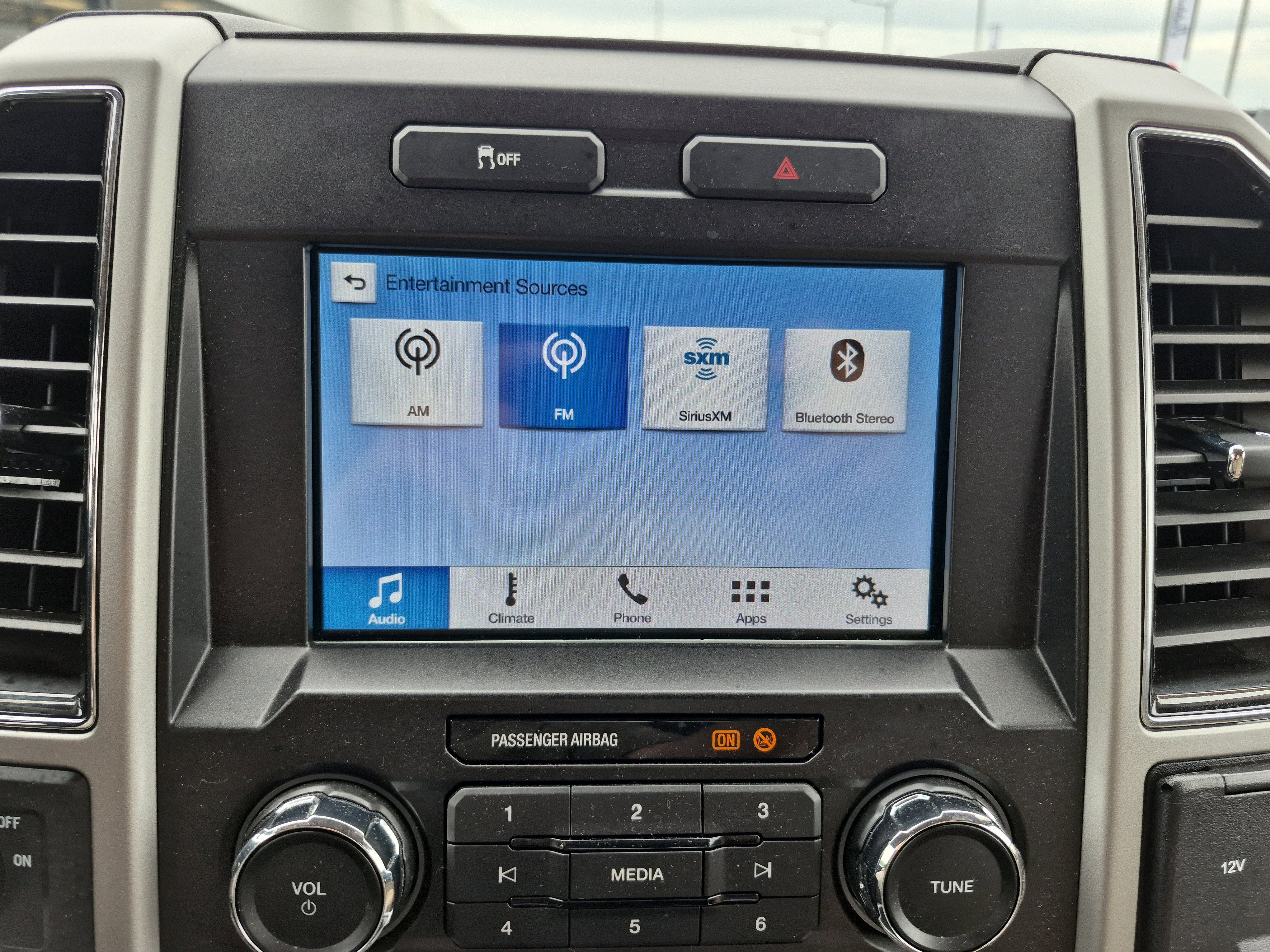 Certified 2019 Ford F250 Lariat w/ Lariat Value Package RWD image 38