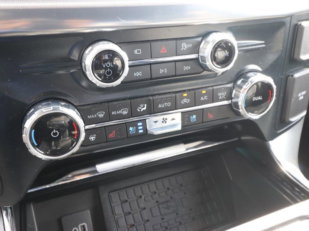 Certified 2025 Ford F150 Lariat w/ Equipment Group 502A High image 22