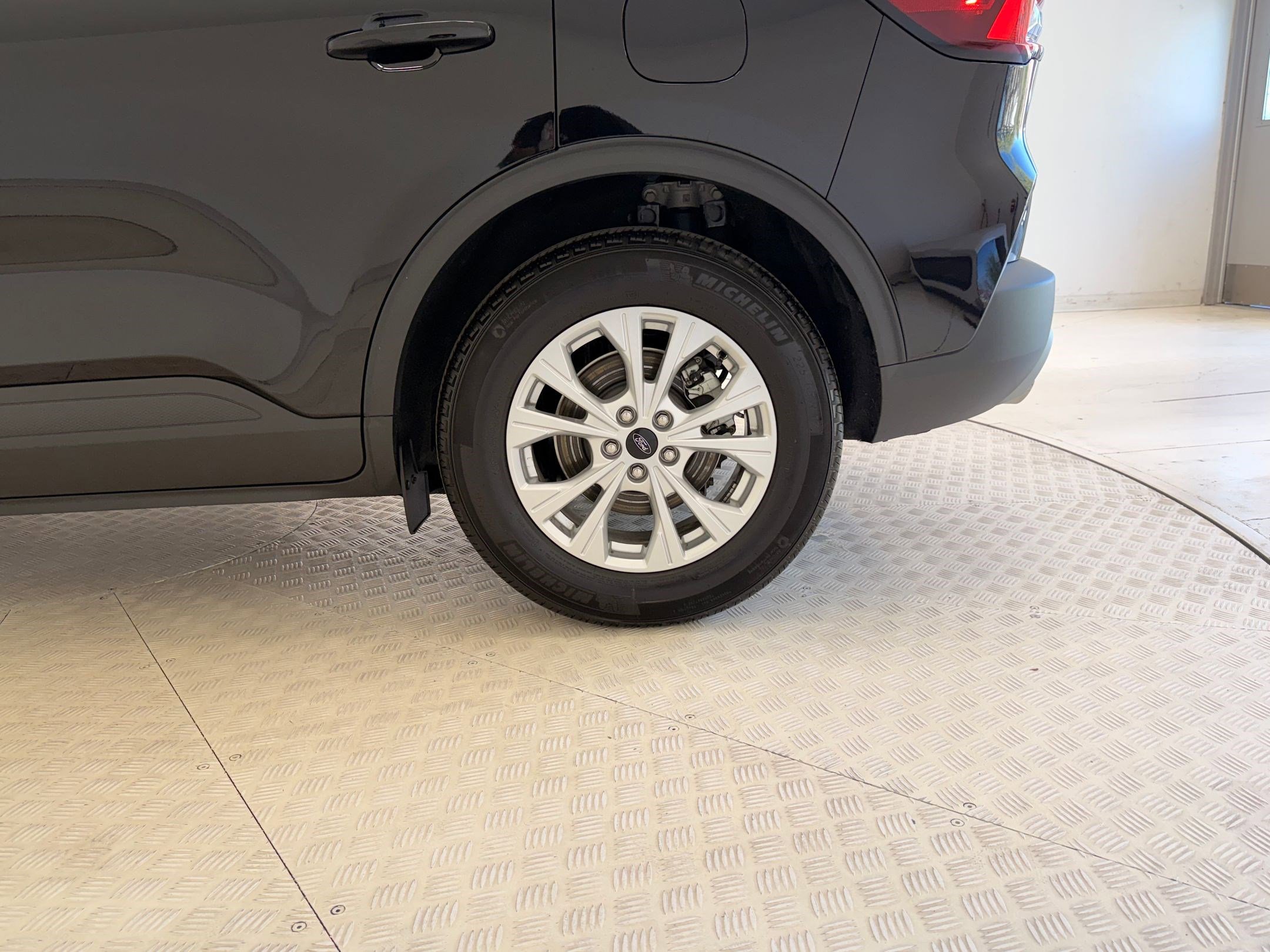 Certified 2025 Ford Escape Active image 12