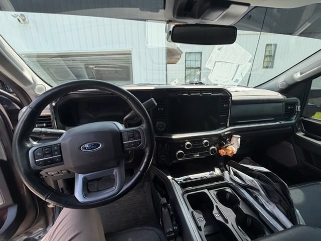 Certified 2023 Ford F250 Lariat w/ Lariat Ultimate Package AWD/4WD image 10