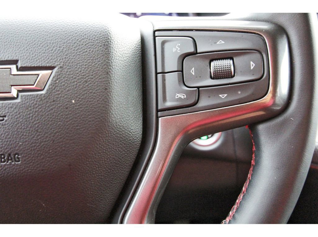 Used 2023 Chevrolet Suburban RST w/ Luxury Package image 19