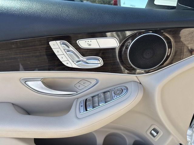 Used 2022 Mercedes-Benz GLC 300 BASE image 19