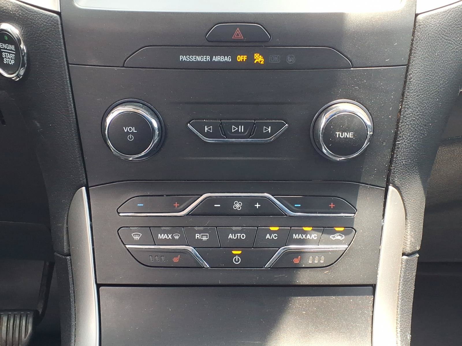 Certified 2020 Ford Edge SEL w/ Convenience Package FWD image 16