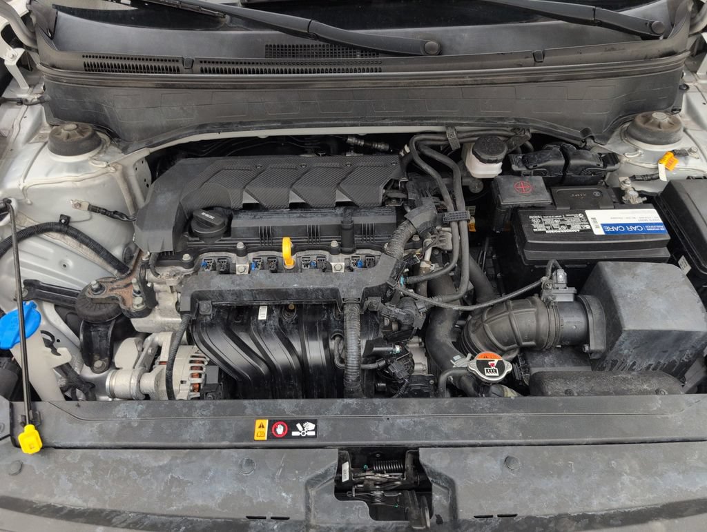 Used 2020 Hyundai Venue SEL FWD image 37