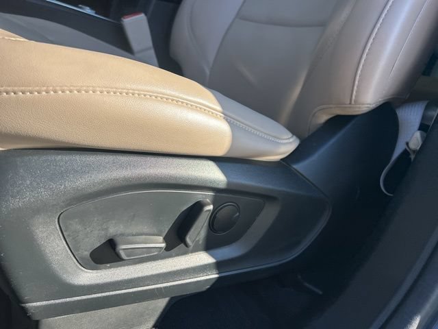 Certified 2022 Ford Explorer XLT w/ Equipment Group 202A AWD/4WD image 13