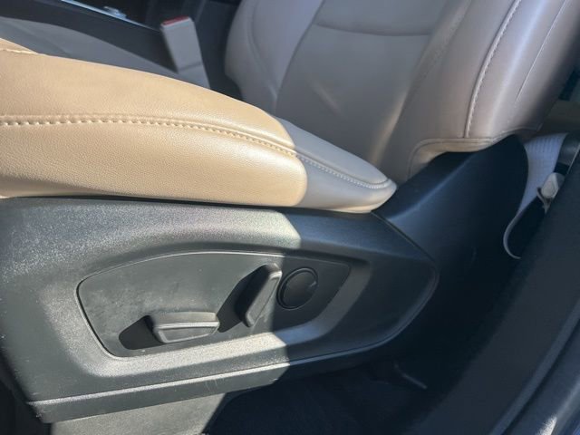 Certified 2022 Ford Explorer XLT w/ Equipment Group 202A image 13