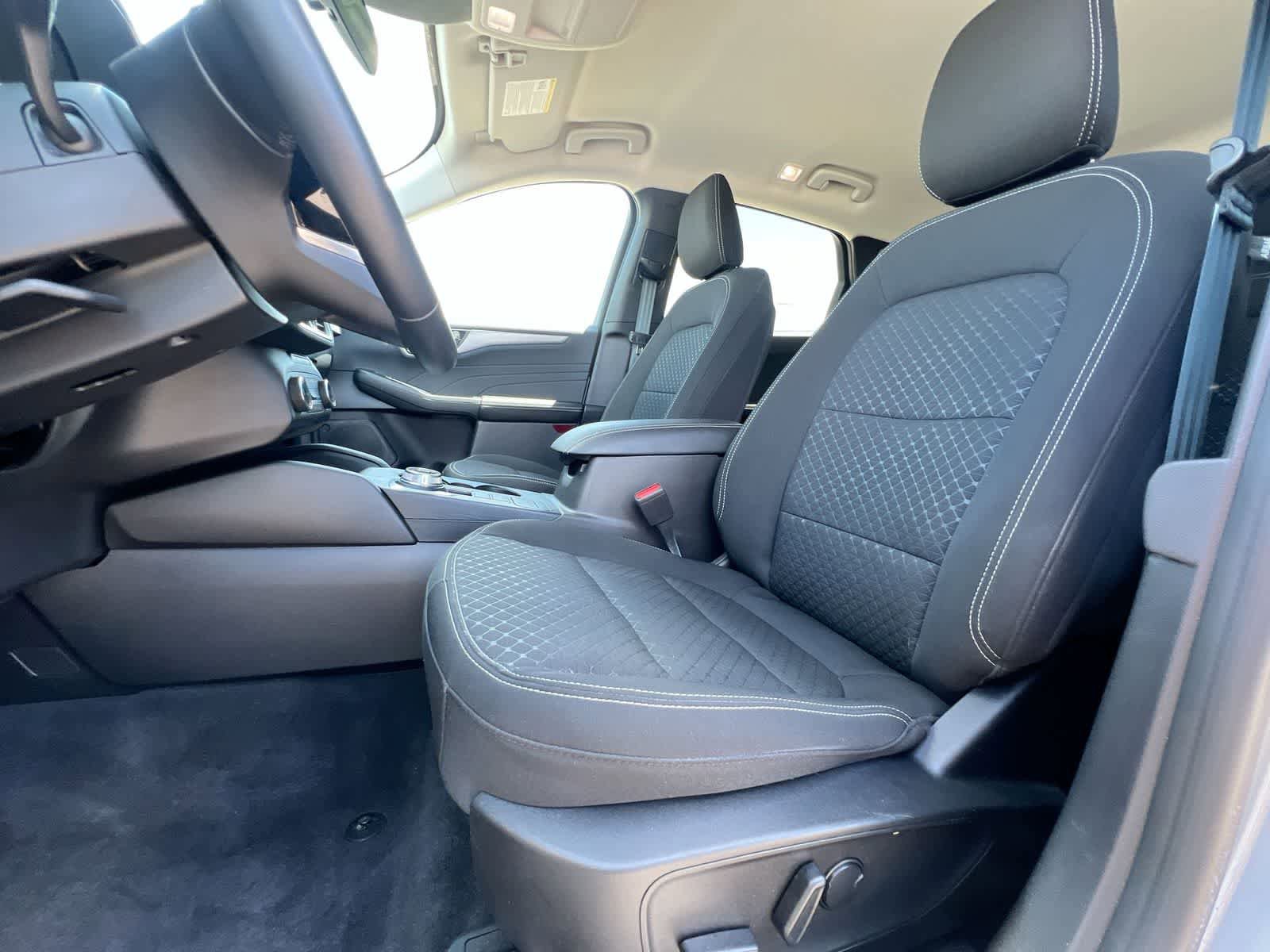 Certified 2023 Ford Escape Active AWD/4WD image 16