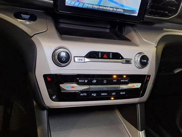 Certified 2023 Ford Explorer XLT w/ Equipment Group 202A RWD image 8