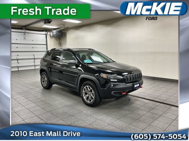 Used 2021 Jeep Cherokee Trailhawk w/ Trailer Tow Group AWD/4WD image 1